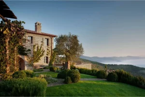 What to Expect From Your Italian Villa Rental